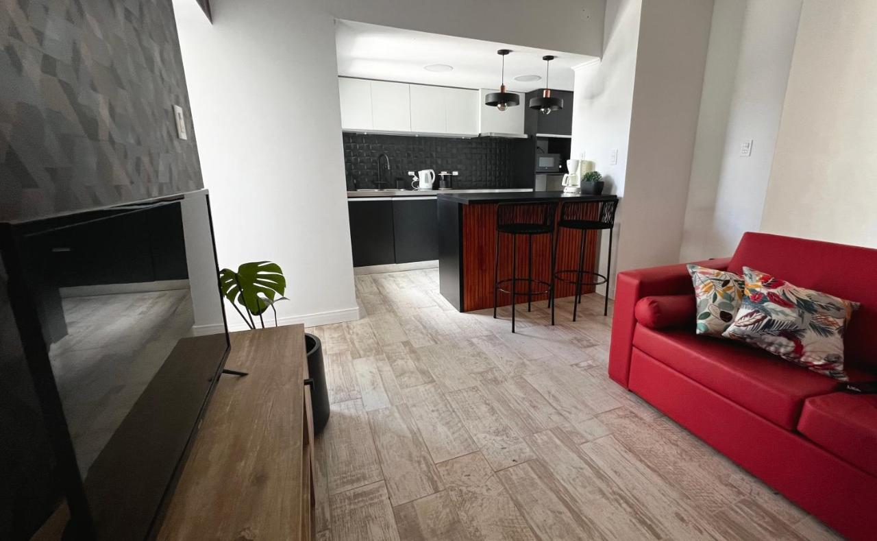 Casa Atilio -dpto Premium Con Entrada Autonoma * Rafaela